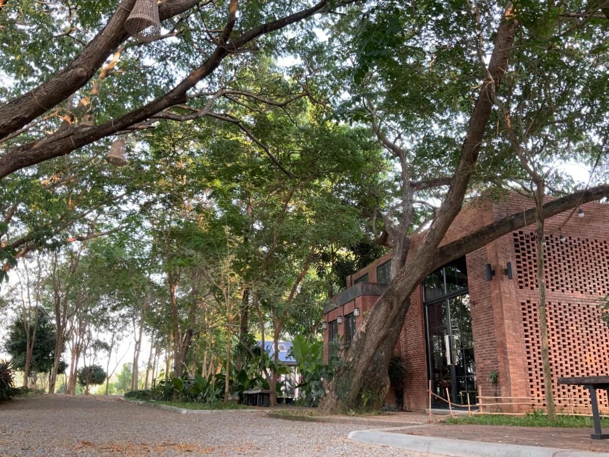 Baan Tonjaeng Resort Chai Nat Eksteriør bilde